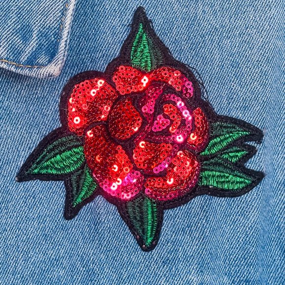 F21 Rose Sequin Blue Denim Jean Jacket Size Medium - Picture 5 of 8